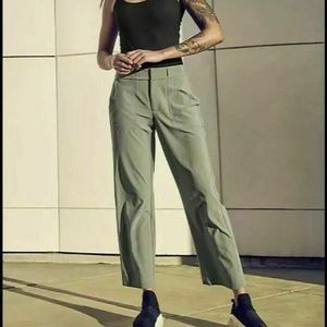 Athleta Tribeca Utility Crop Pants Laurel Olive 6